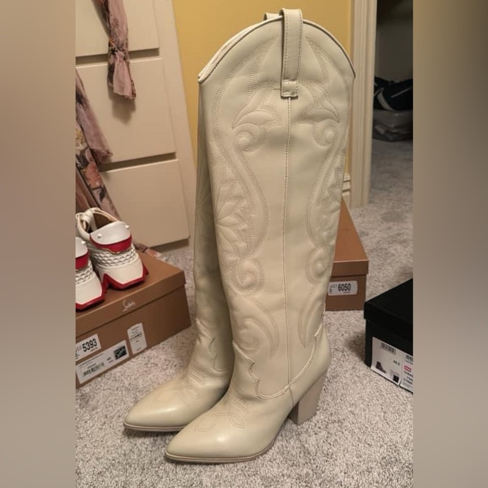 New Steve Madden Lasso Boots
